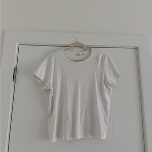 Aritzia Babaton Classic White Tee